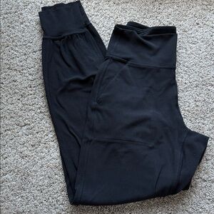 Lululemon full length Align and Black Joggers sz 4